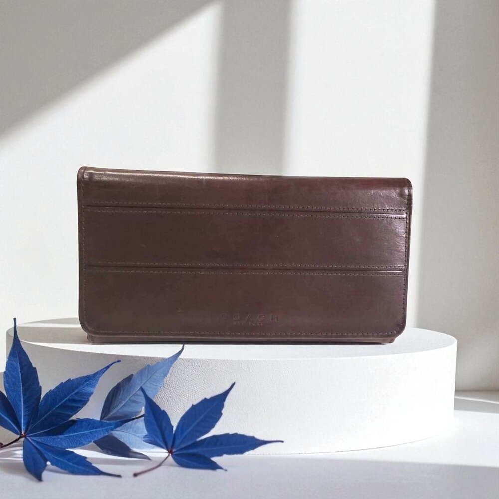 COACH TRIBECA Wallet in chocolate brown with checkbook holder